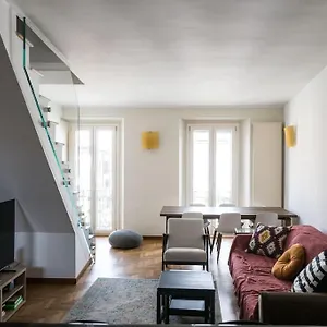 https://apt-wonderfull-two-floors-navigli.it-lombardy.com
